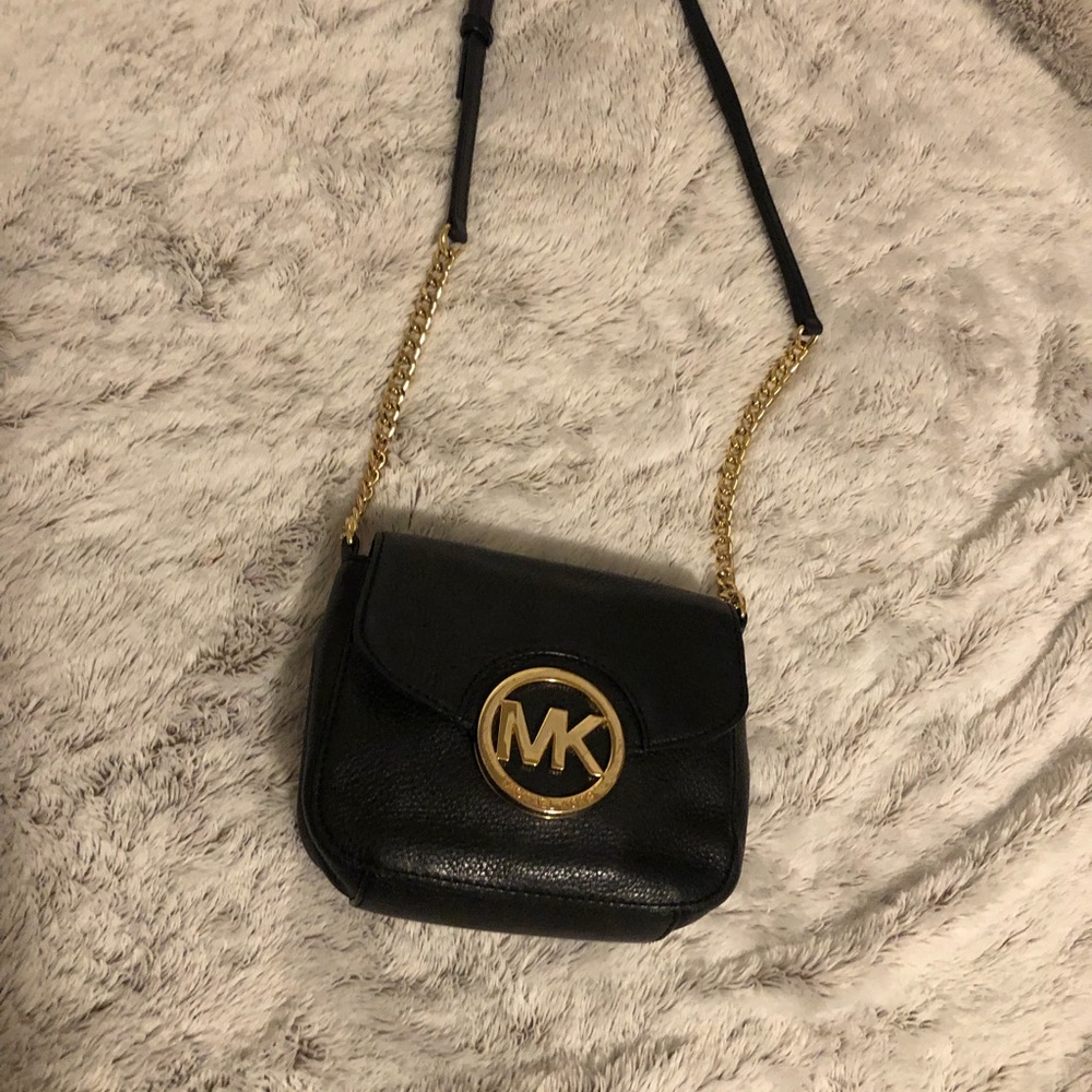 Michael Kors cross body Fulton • Great condition!